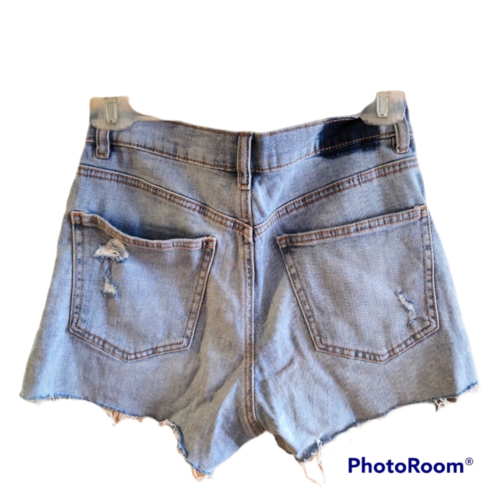 DYNAMITE Jean shorts - Picture 3 of 6